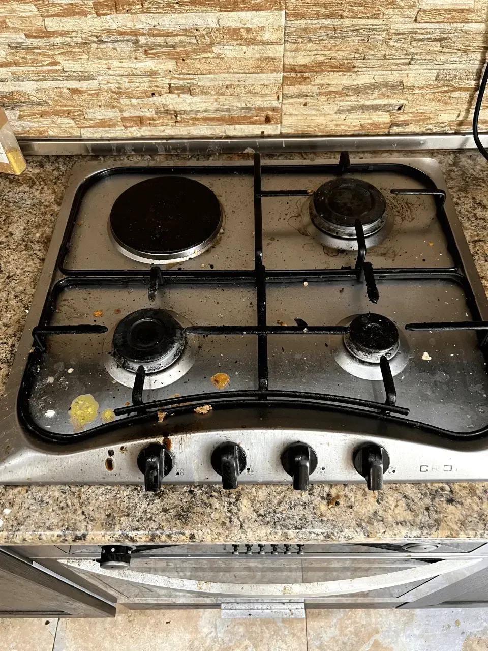 До и после уборки компании Greeny