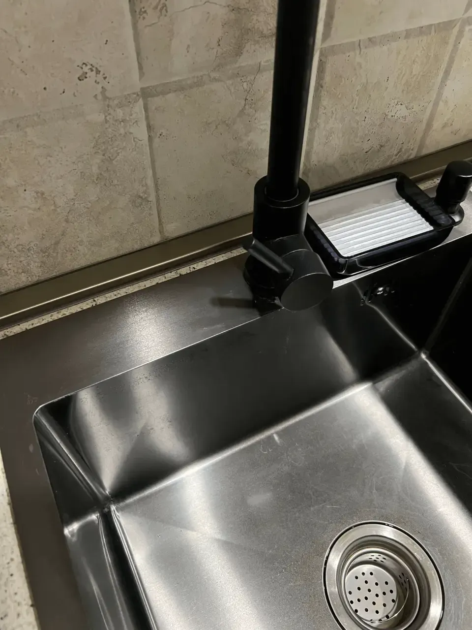 До и после уборки компании Greeny